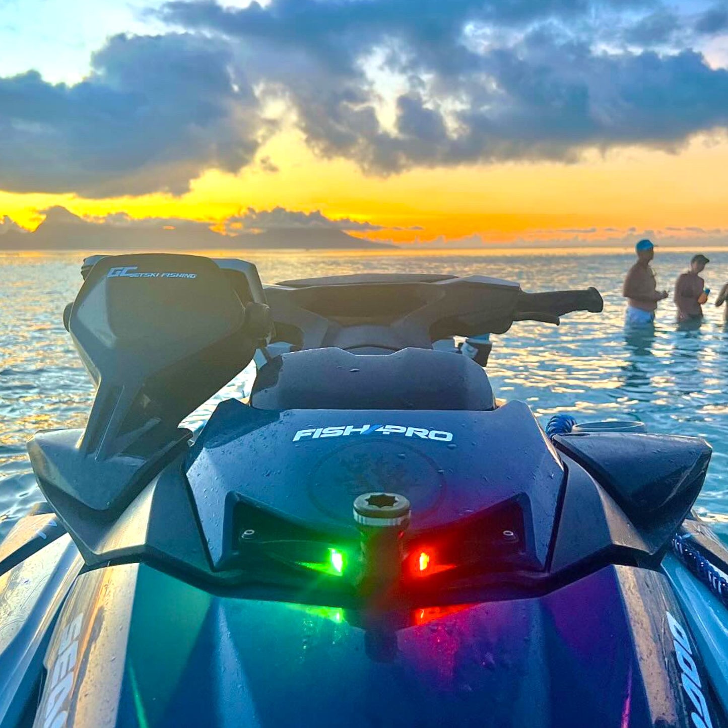 Soporte Rail Blaza con luces de navegación para el casco Seadoo FishPro, Explorer Pro ST3