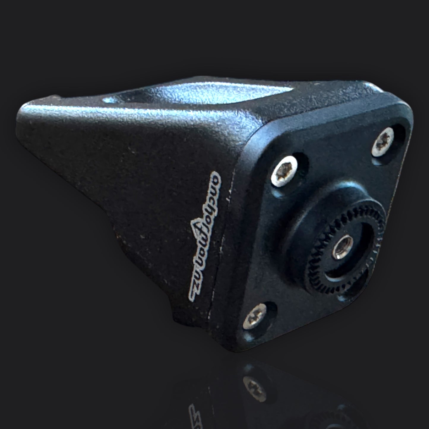 Montaje Quadlock -- Parabrisas ST3 Hull