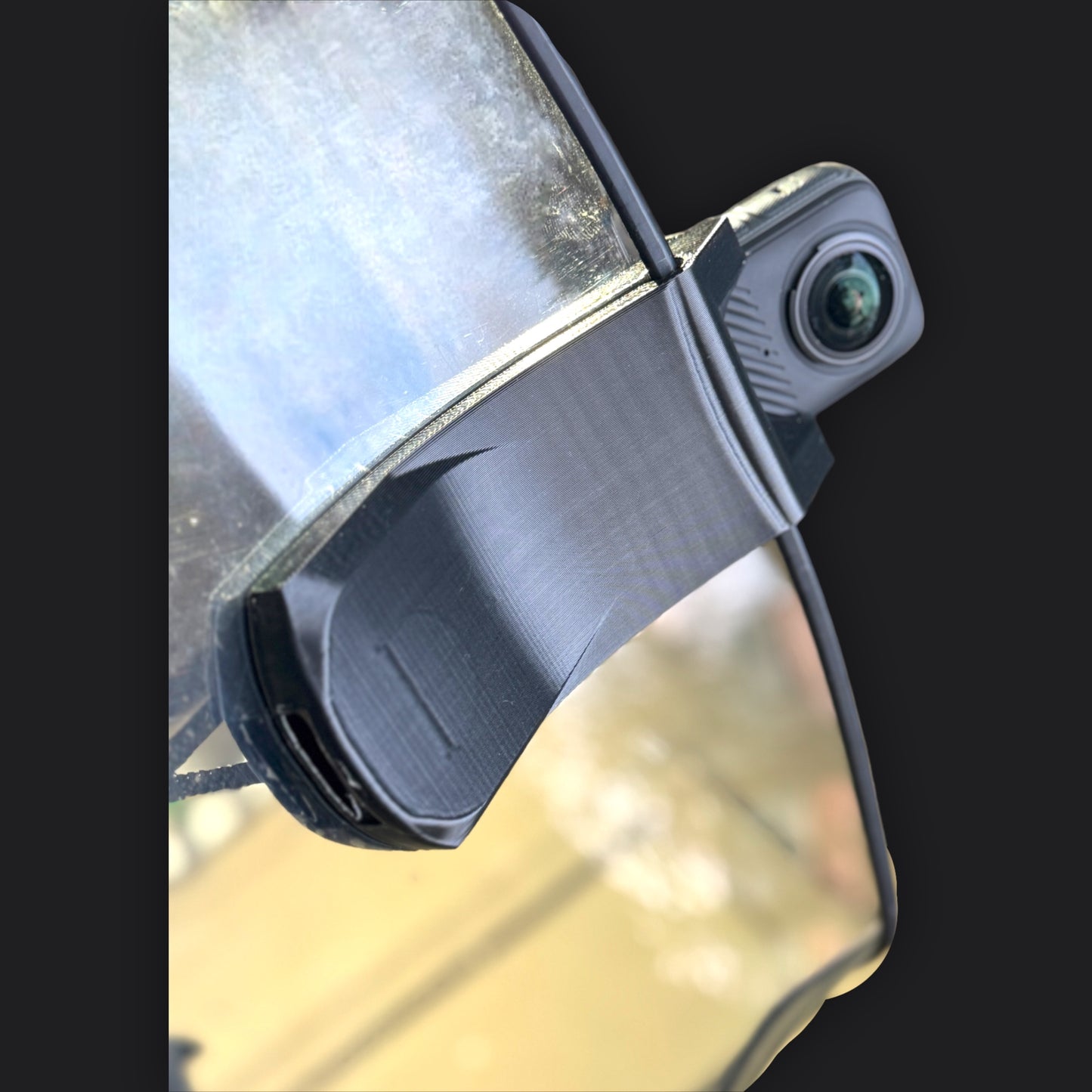 Montaje Quadlock -- Parabrisas ST3 Hull