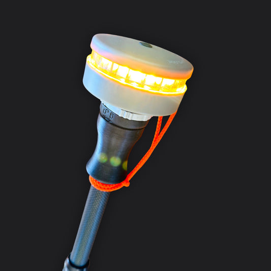 2 NM warm white all-round light mounted on carbon pole